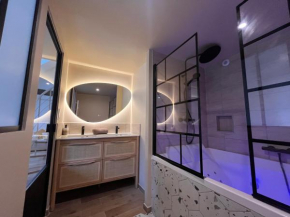 COCON Mayennais - Loft Balnéo Laval - Loveroom
